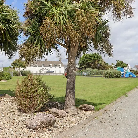 Sandeel Bay فيتهارد اون سي